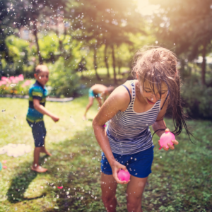 Aprovecha los juegos con agua